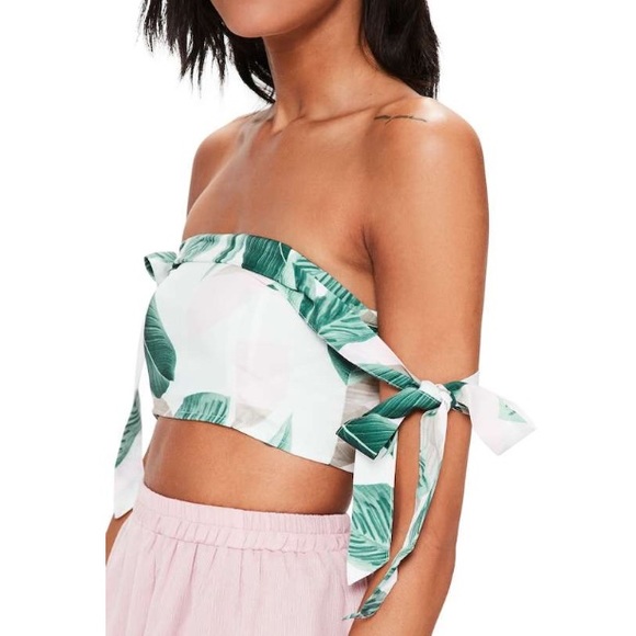 Missguided Tropical Print Off The Shoulder Top - Picture 2 of 5